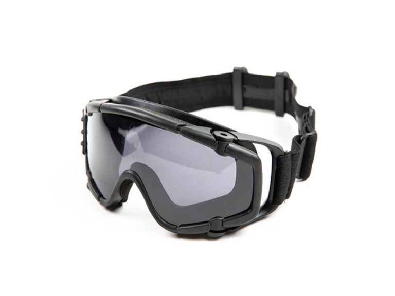 Vista frontal de las gafas FMA con ventilador