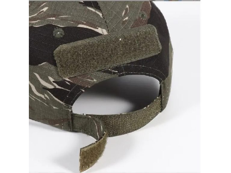 Parte trasera de gorra beisbol camuflaje Tiger