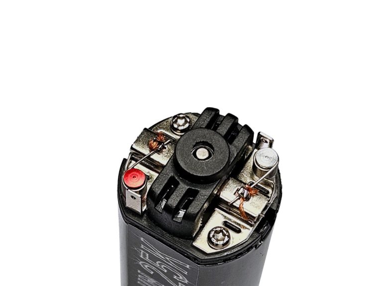 Motor Fps High torque 25k vista de cerca cables