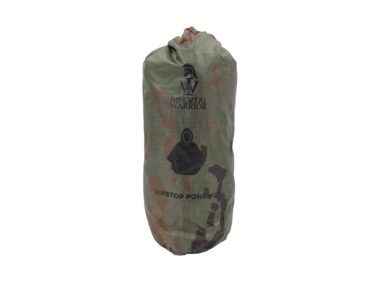 Poncho Cuadrille Pix.Boscoso plegado en su funda