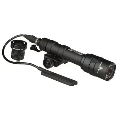 Linterna táctica Element M600U, 500 lúmenes, potente y resistente.