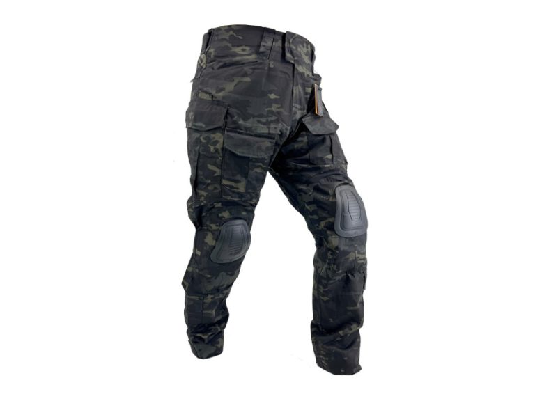 Detalle de rodilleras en pantalón táctico Conquer G3M