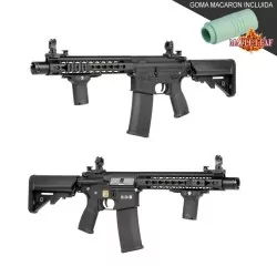 Replica Specna Arms SA-E07 EDGE Carbine negra compacta para airsoft.