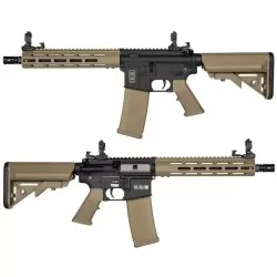 Réplica Specna Arms SA-F03 FLEX tan/negra, precisa y confiable para airsoft.