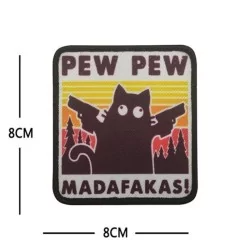 Parche Gato Pistola Multicolor con diseño audaz, bordado y velcro resistente.
