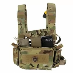 Micro Chest Rig Conquer Multicam compacto con camuflaje táctico optimizado