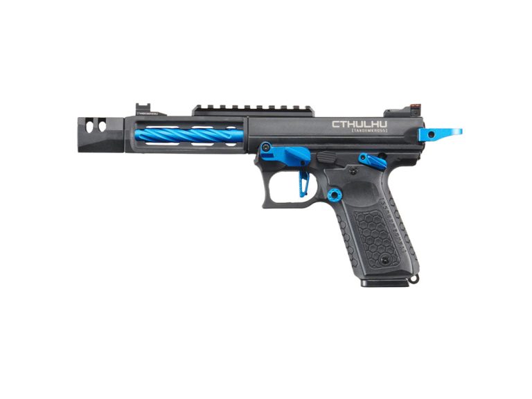 Pistola de airsoft Lancer Tactical Cthulhu GBB en color azul, mostrando su compensador y agarre ergonómico