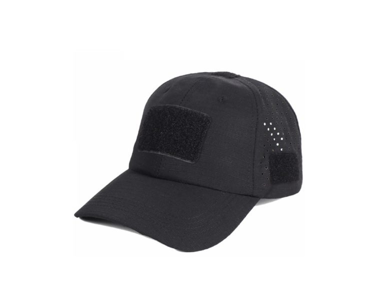 Gorra camuflaje negra ajustable con cierre de velcro y diseño táctico